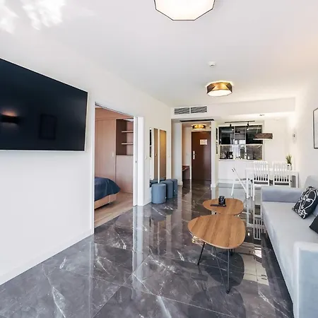 Komfort Baltic Plaza Apartment
